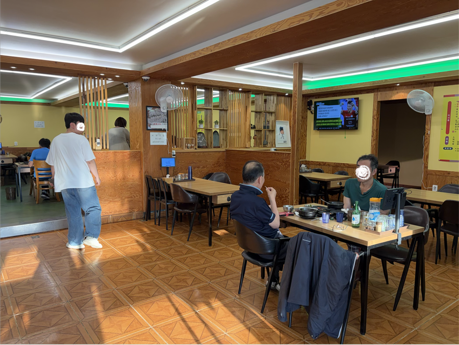 Seojaedwaejigukbap photo 3
