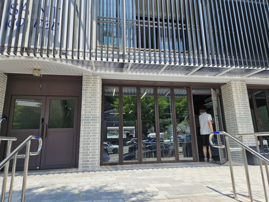 세인트커피 송도본점 사진 3