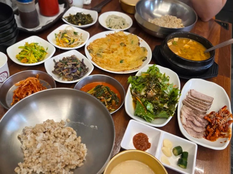 세종 / 구성이 아주 알찬 보리밥 한상차림 전문점 / 세종 보리밥정식 맛집 / 맛있고 건강한 맛....