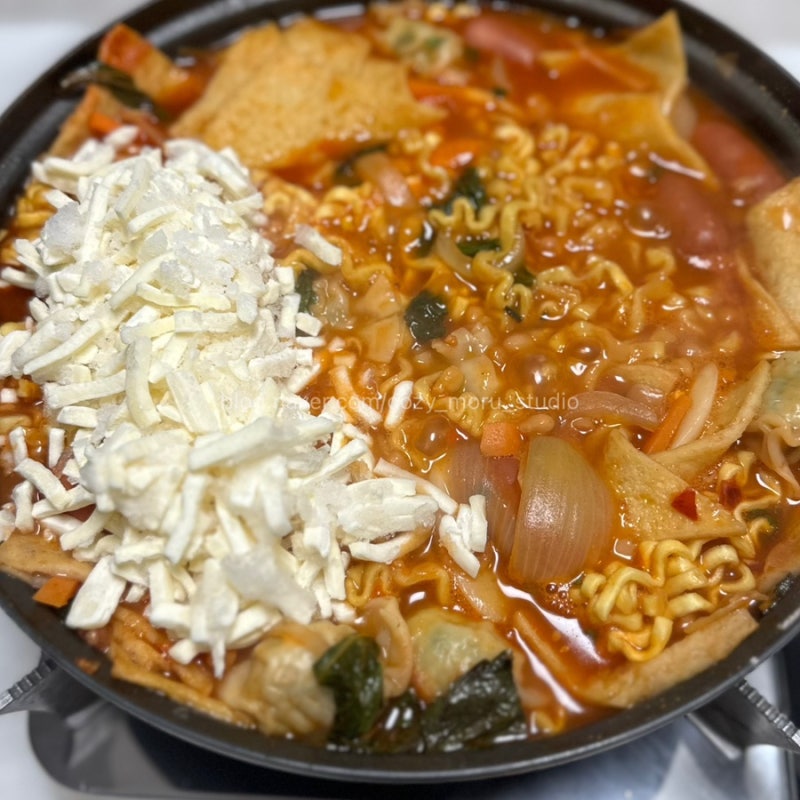 마늘 불닭 볶음탕면 부대찌개 만들기 | 마늘 불닭 볶음탕면 끓이는 법