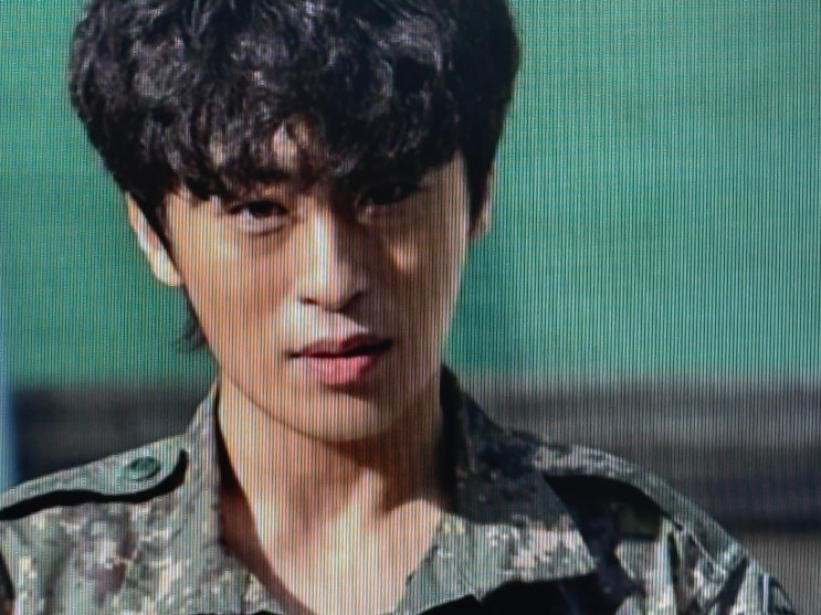 영화 <b>부활남</b> <b>구교환</b>X신승호 재회! D.P.조합이 초능력 액션? 라인업,웹....