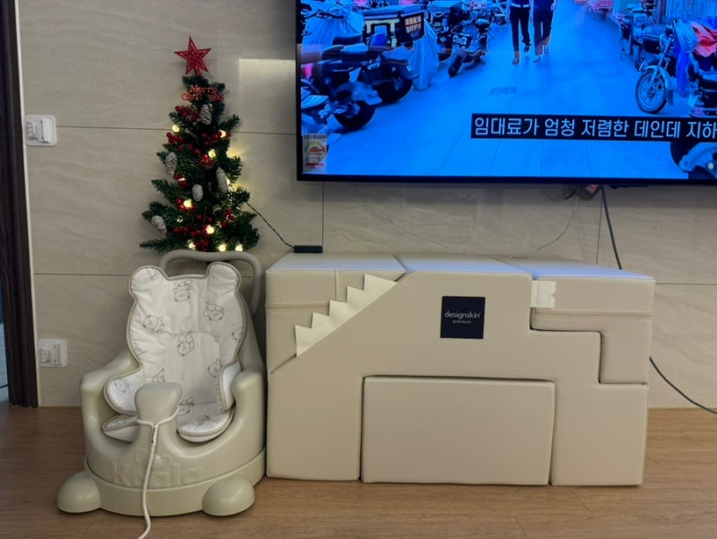 [디자인스킨] 플레이 테이블 소파 유아 미끄럼틀 ~12개월 까지 사용해본 후기