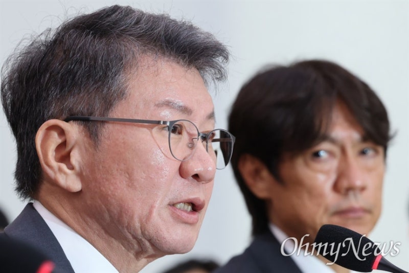 ‘청문회 첫 질문부터 대통령 공방’ 김석기·최민희 충돌…정몽규·홍명보는 사과