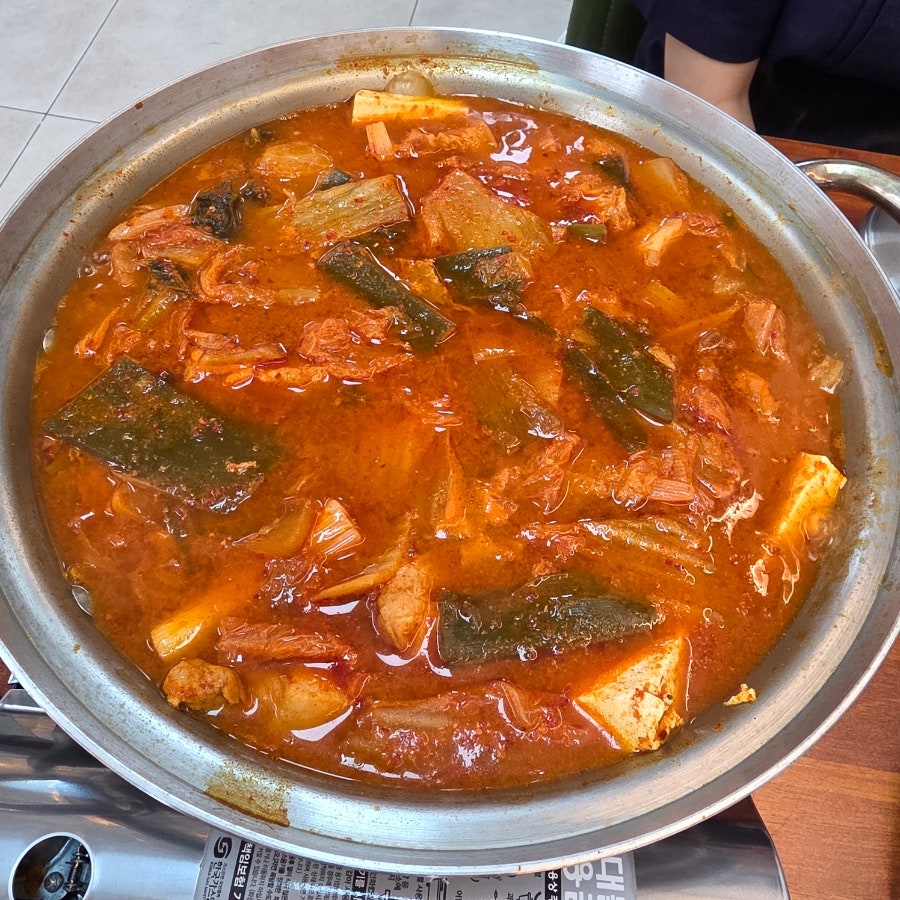 강순자옛맛김치찌개 초롱꽃마을점 사진 6