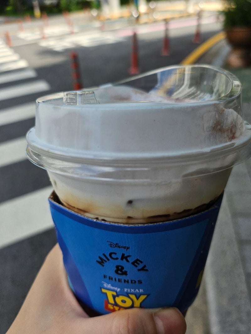 컴포즈 바닐라크림라떼 후기☕ 유당불내증이라 오트밀크 변경해 마셔본 솔직후기