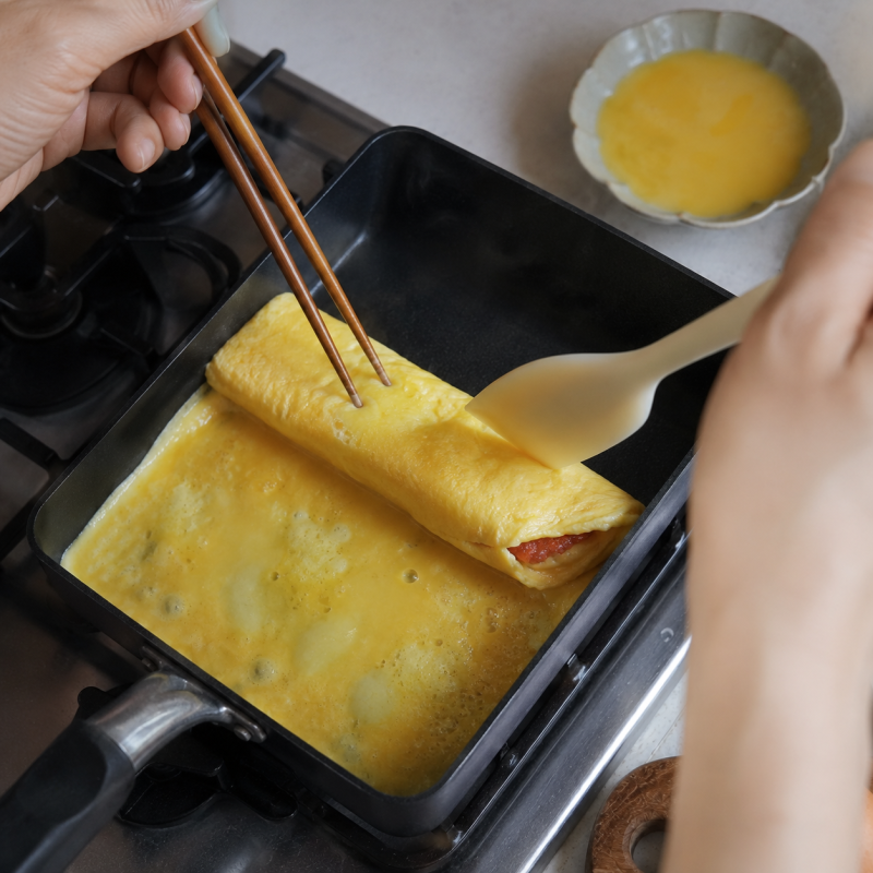 명란 계란말이, 명란젓 한 줄로 속 꽉 채운 도시락 반찬