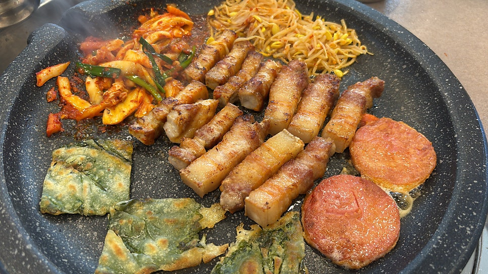 저탄장보리밥삼겹살 사진 3