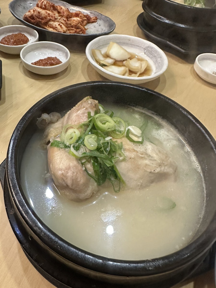 김정옥엄나무삼계탕 사진 5