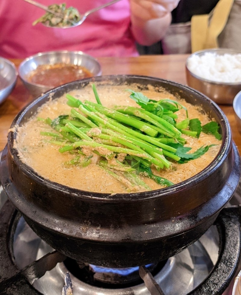 군자 [영미오리탕] 복날 방문기, 20년 단골도 줄 서는 이유｜성시경..먹을텐데.. 후...