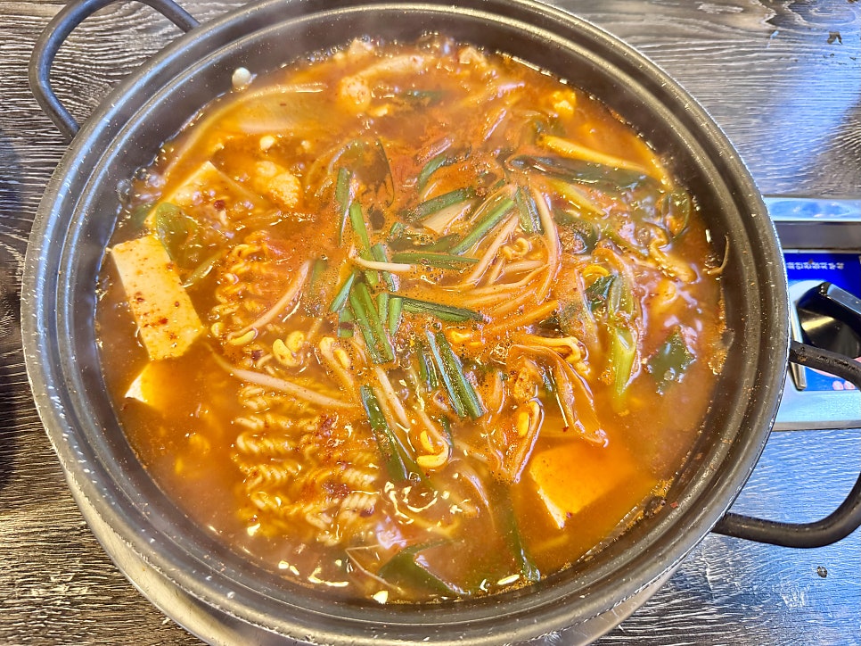 윤가네흑돼지식당 사진 2