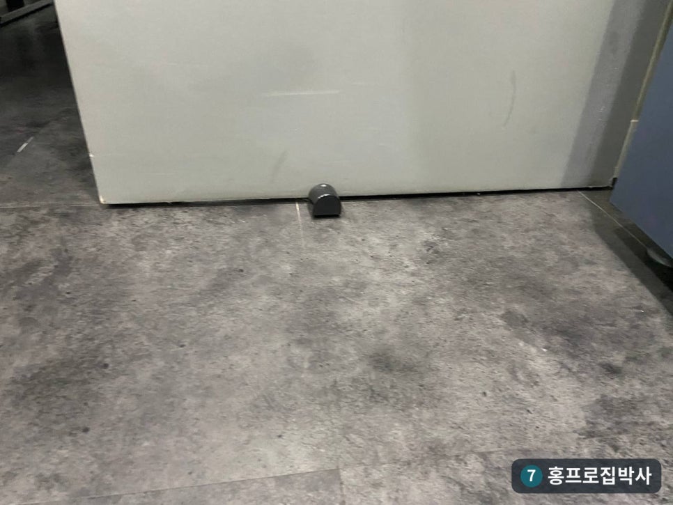 성남 분당구 슬라이딩도어 바닥 끌림, 레일·댐퍼 교체와 문짝 높이 확인