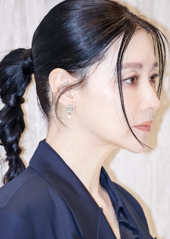 이영애 구찌 스타일링, 50대 안 믿긴다는 반응.. 이 언니 어떻게 나보다 어려 보여?