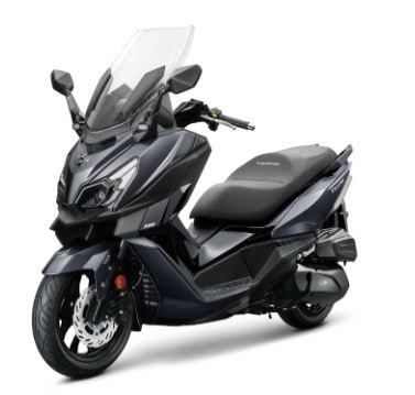 SYM 크루심300 Euro5+ 매장 입고｜300cc 맥시스쿠터 가격·제원·즉시 출고