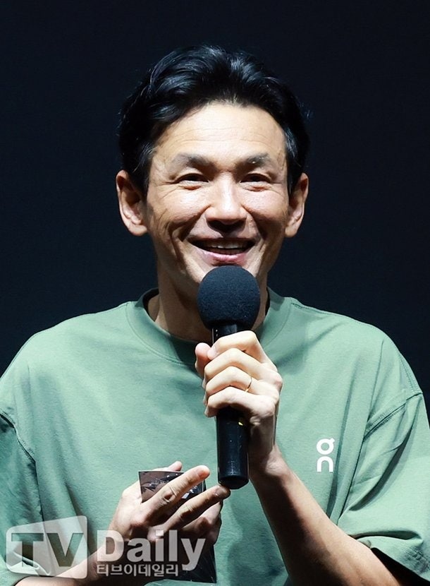 Jung Woo-sung, Hwang Jung-min, Kwak Do-won, the Stars of 'Asura,' Once Again Embroiled in Controversy Ahead of Its 10th Anniversary