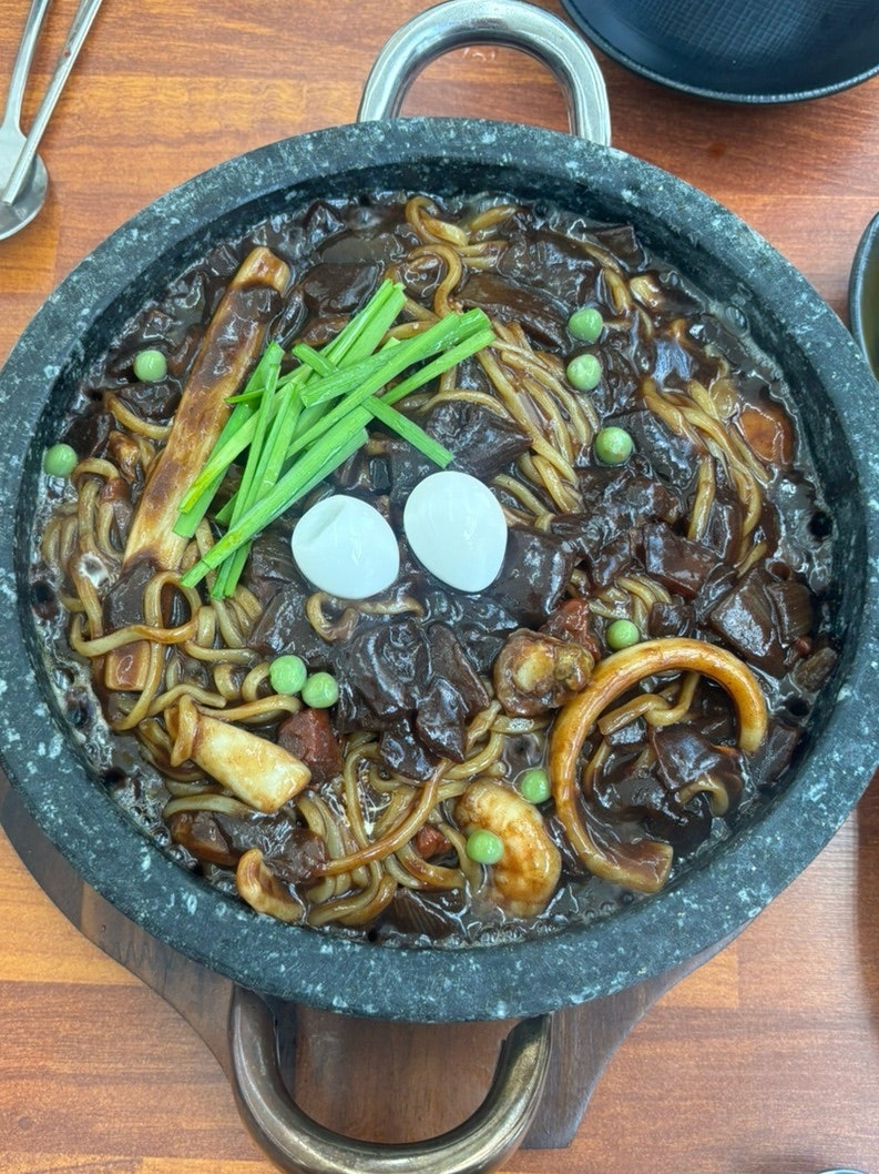 [강릉]중앙시장 돌판짜장 짬뽕 맛집 '홍짬뽕' 강릉여행코스로