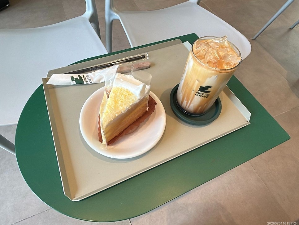 커스텀커피 평택지제점 사진 4