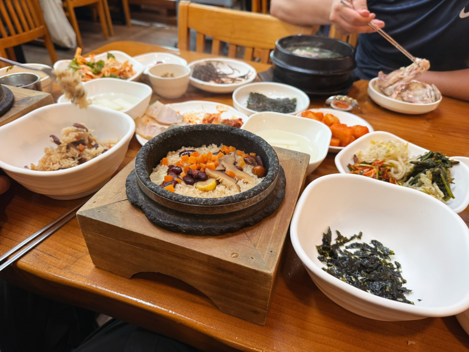 석암돌솥밥 사진 1