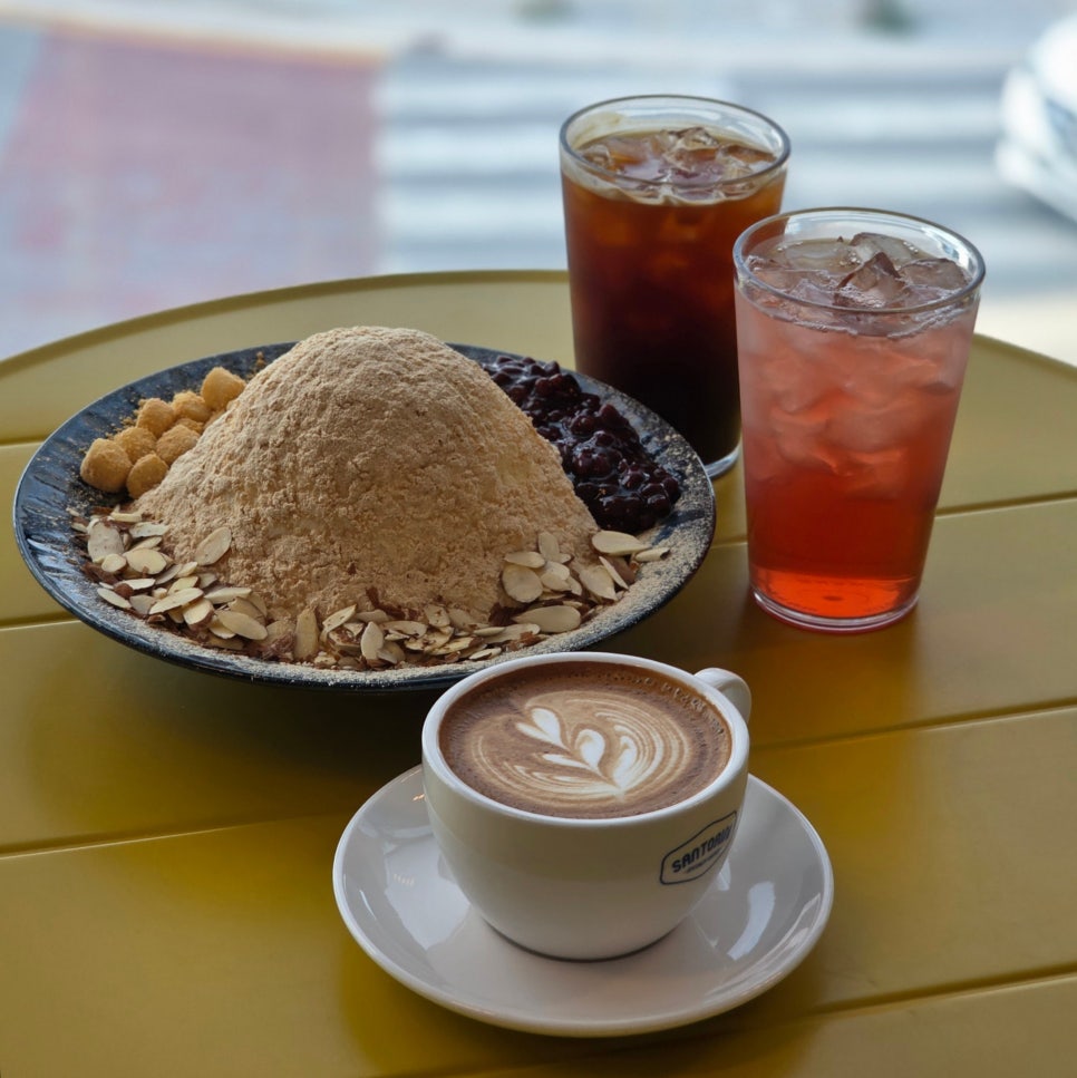 산토리니 강릉안목본점 사진 1