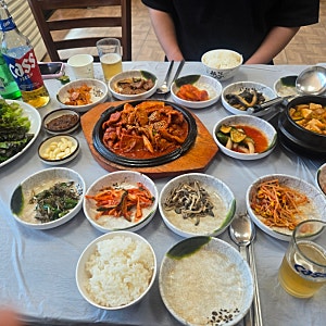 속초 청호 해수욕장 청호동 아침식사 백반 제육 로컬 현지인 추천 맛집 / '서울쌈밥'