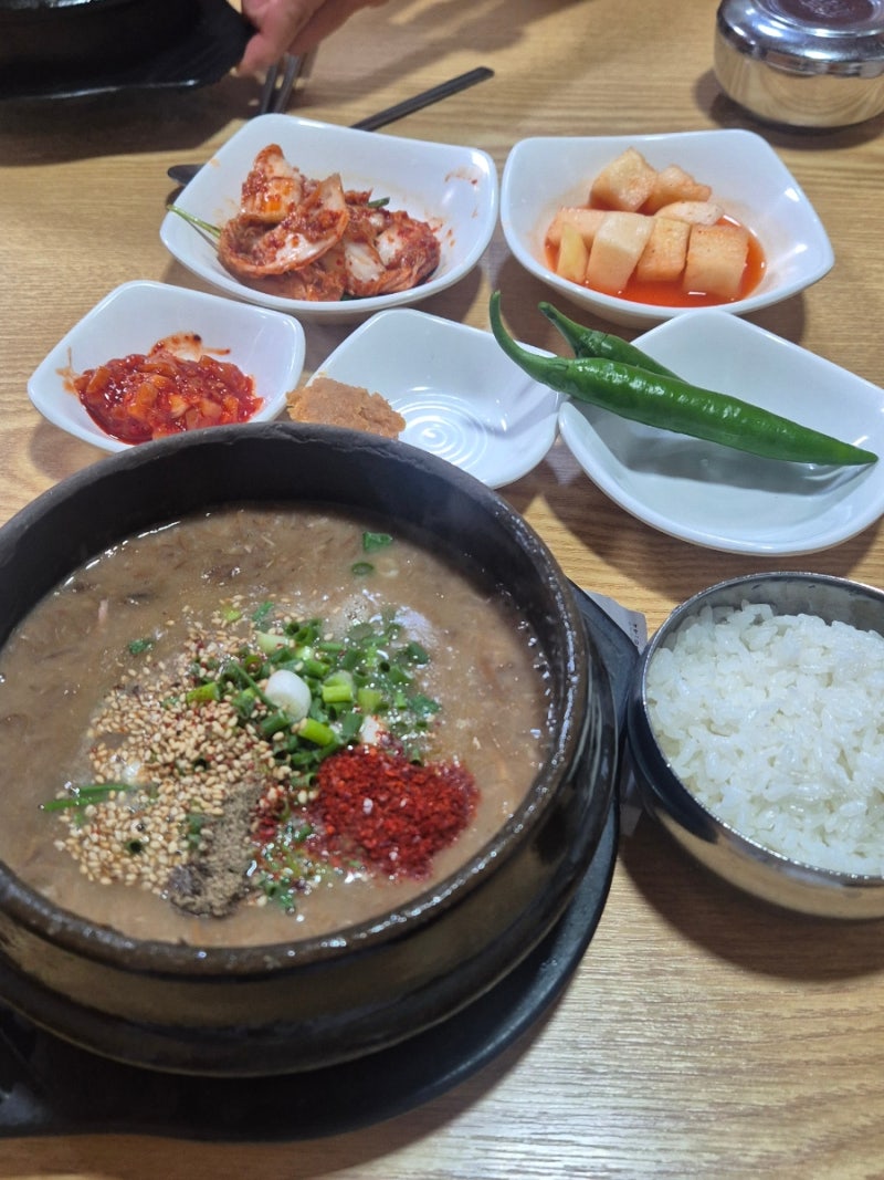 Jeju Island Restaurant Woojin Haejangguk Bracken Yukgaejang: Jeju's Number One Haejangguk, Weekday Waiting Review