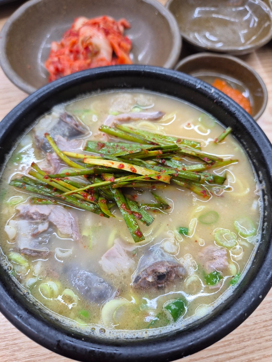 영진돼지국밥 경성부경점 사진 6