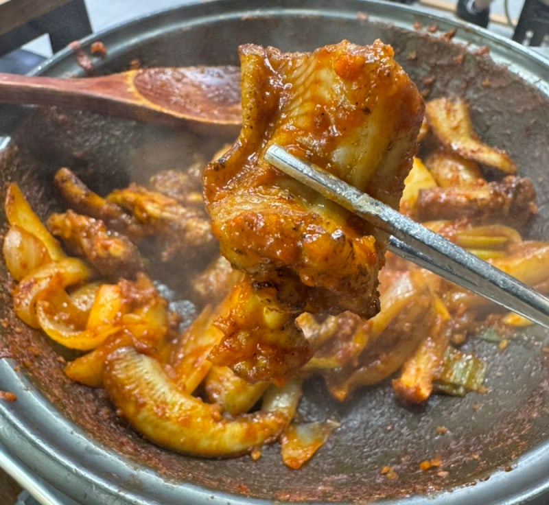 해운대시장꼼장어 '부산곰장어' 해운대 양념꼼장어구이 맛집