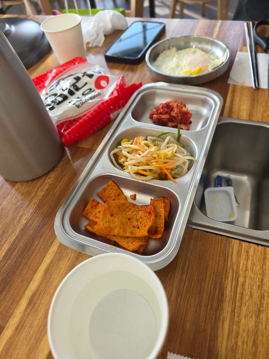 엉클부대찌개와 냉삼 사진 4