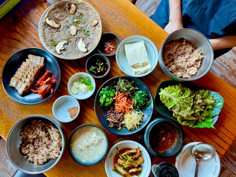 가평 송원 | 아침고요수목원 근처 잣두부 한정식 맛집