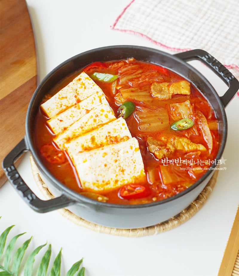 류수영 돼지고기 김치찌개 레시피 끓이는법