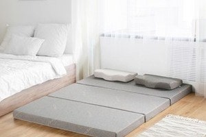 그랜레스트 발칸 3단 접이식 메모리폼 토퍼 10cm, 바닥 생활 고민될 때 체크