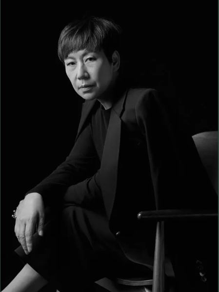우영미는 누구인가｜한국을 넘어 세계로, 그리고 SS27
