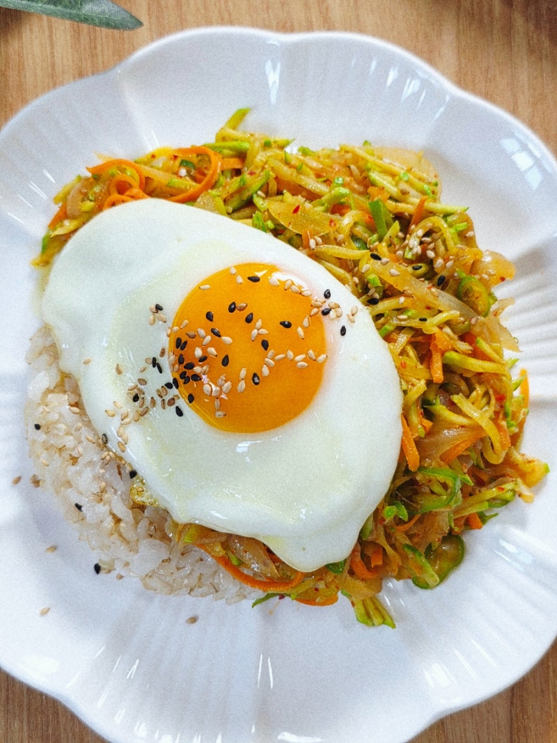 애호박 이렇게 볶으면 꿀맛인데 살까지 쫙 빠져요! 매콤 애호박덮밥 만들기