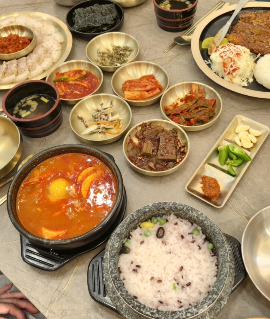 완뚝순두부 칠곡점 사진 1