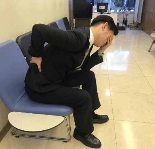 허리 삐끗했을 때 "이 행동" 했다가 통증 더 오래갑니다 병원, 자세, 찜질, 운동, 증상, 주사