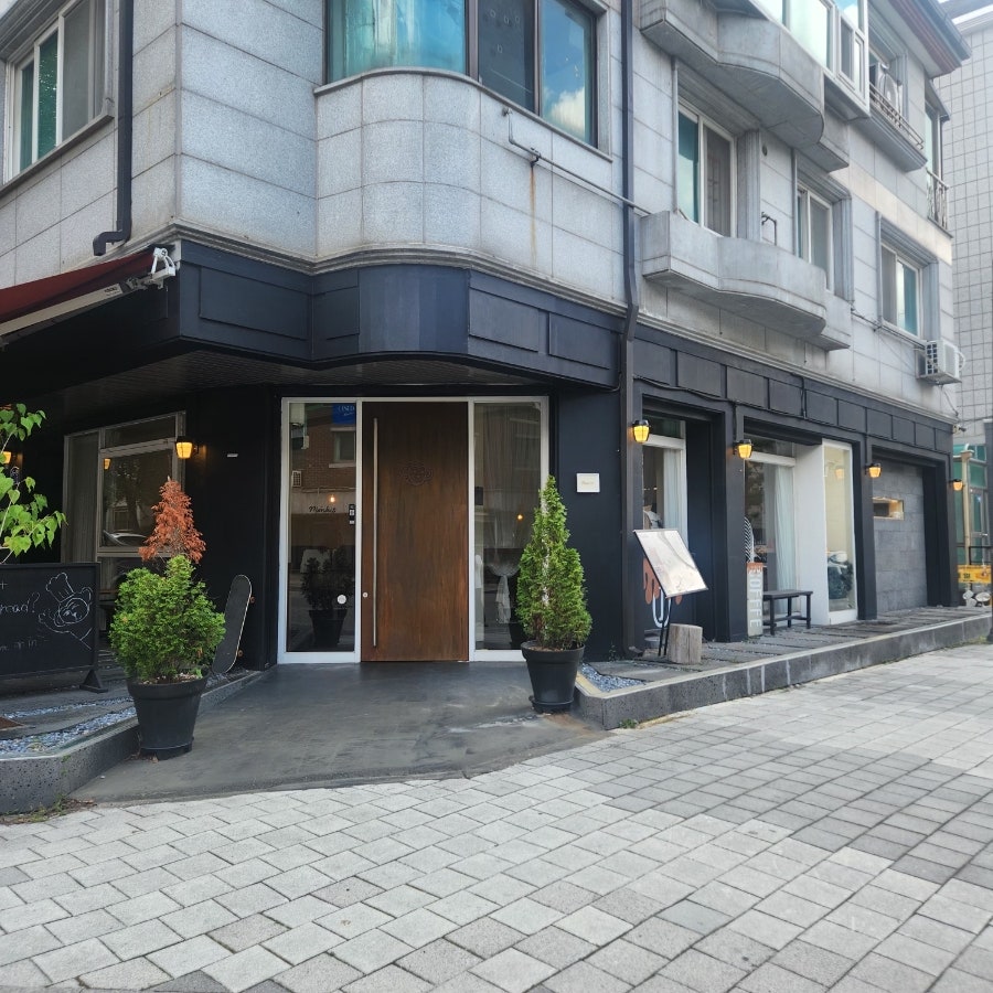 몽킽키친 밤리단길점 사진 1
