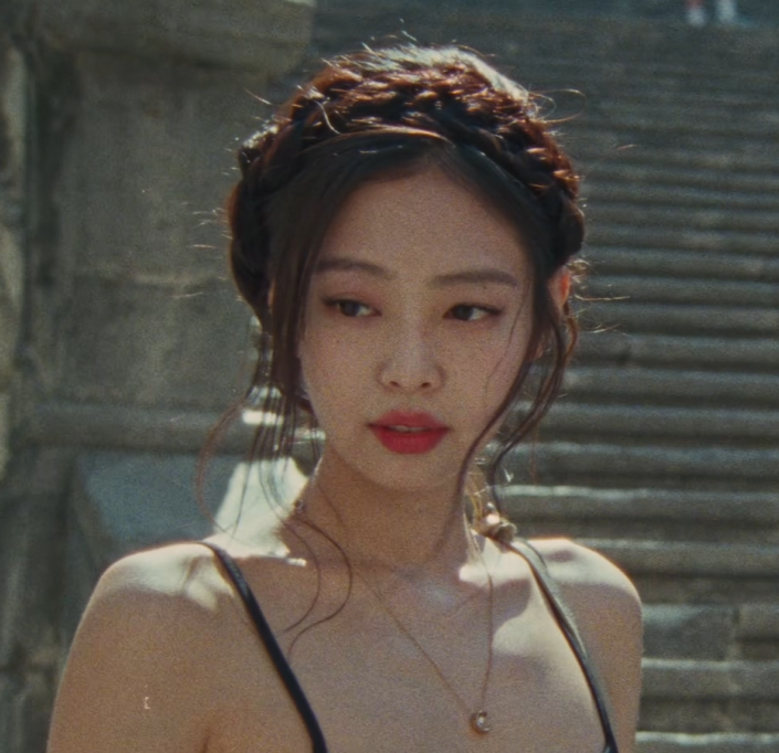제니 Less than a Lover 가사해석, 낭만은 곧 정산의 시간으로