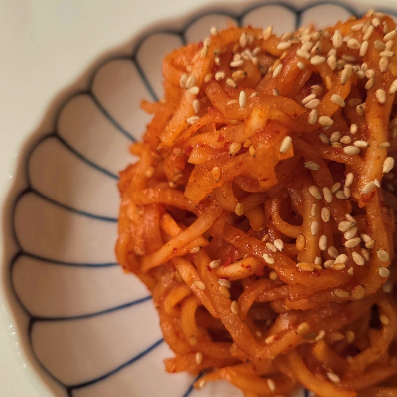 쓴맛없는 여름 무생채 레시피 | 비빔밥용 무생채 만드는법