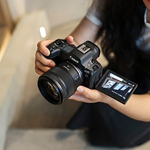 캐논 EOS R5 MARK 2 카메라를 추천하는 이유(여름 북카페 스냅 촬영기!)