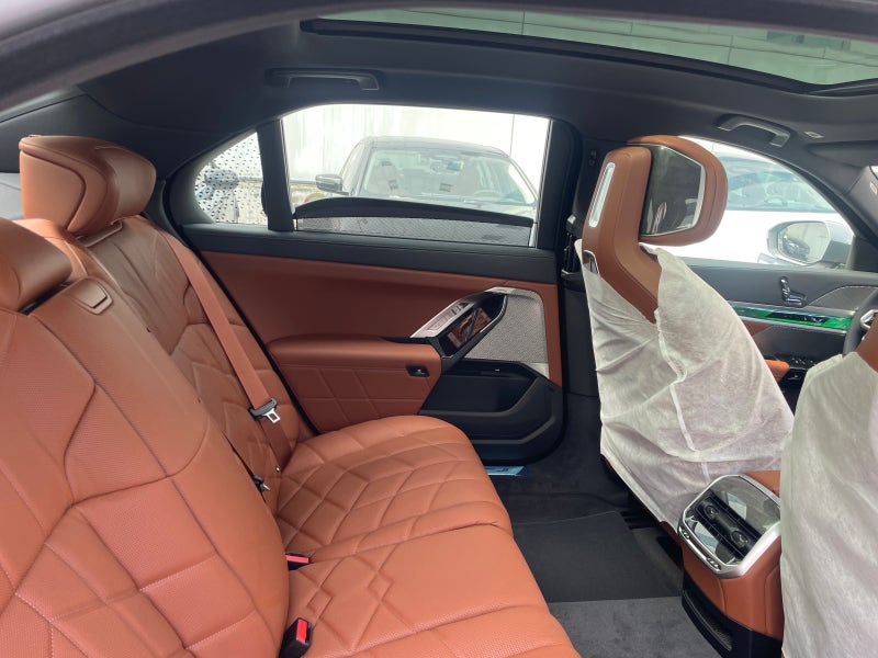 BMW 740i xDrive M Sport Limited Black_P2 옥사이드 그레이Ⅱ & 타르투포 메리노 시트 출고기｜품격을 ....