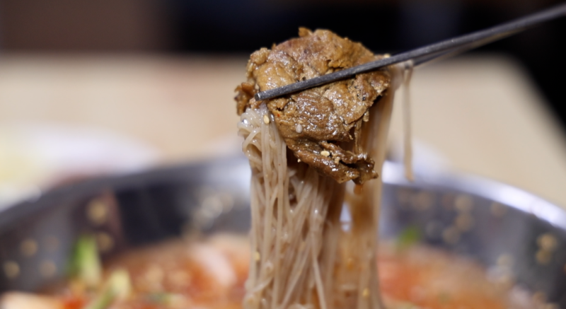 동네한바퀴 성수 뚝도시장 35년 전통 모녀 숯불고기 맛집
