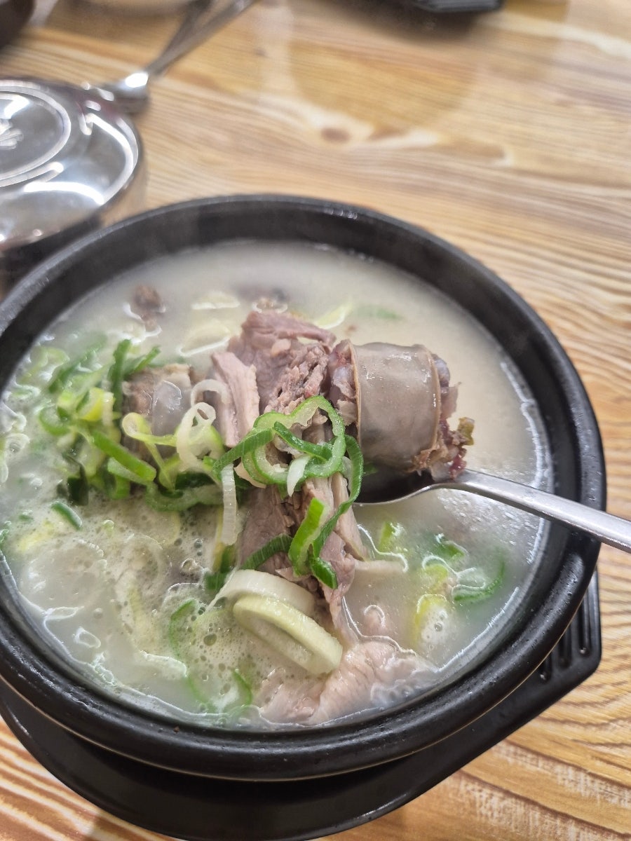 Geumsudwaejigukbap Gyeongseongbugyeongdaejeom photo 1