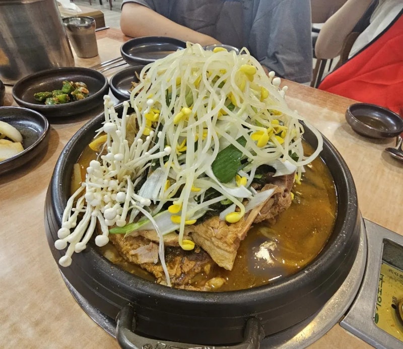 뼈해장국 감자탕 차이