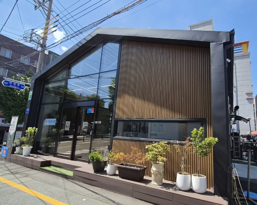 원스텝베이커리카페 덕천본점 사진 1