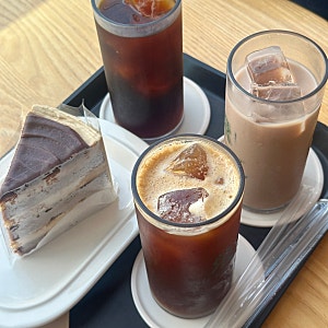부산 광안리 오션뷰 카페 리코리카 광안대교가 한눈에 보이는 카페