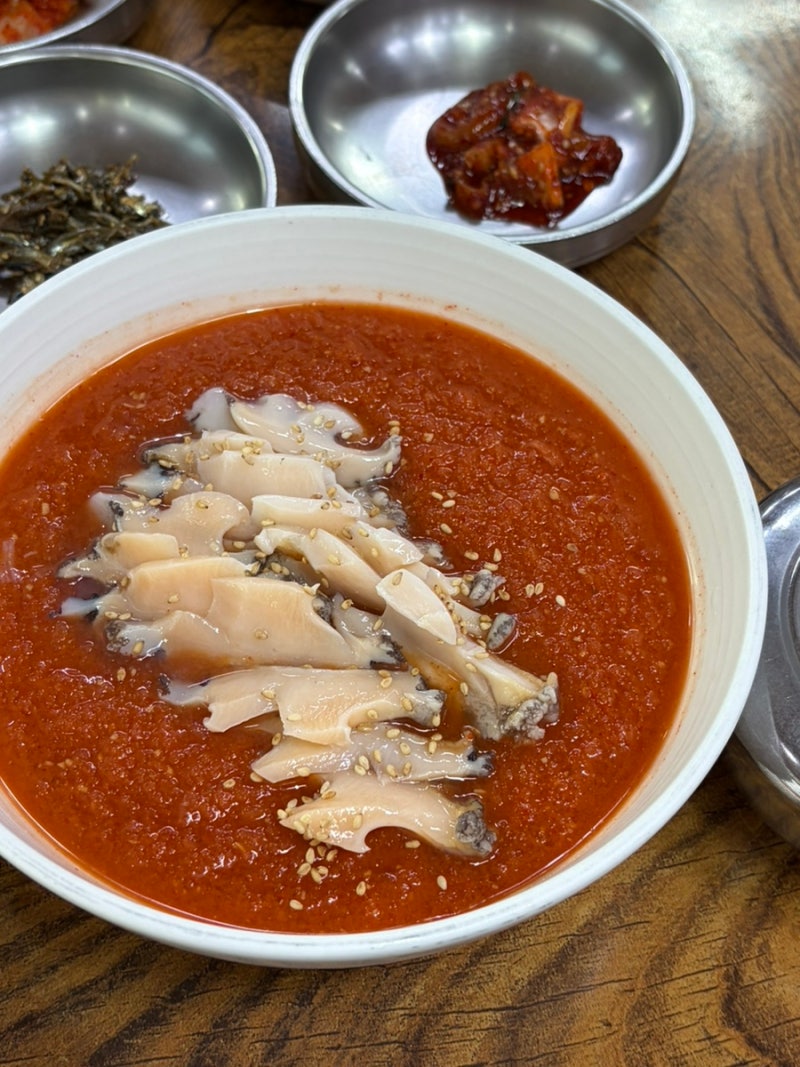 제주공항 근처 맛집 도두해녀의집, 전복죽과 전복물회 고등어양념구이