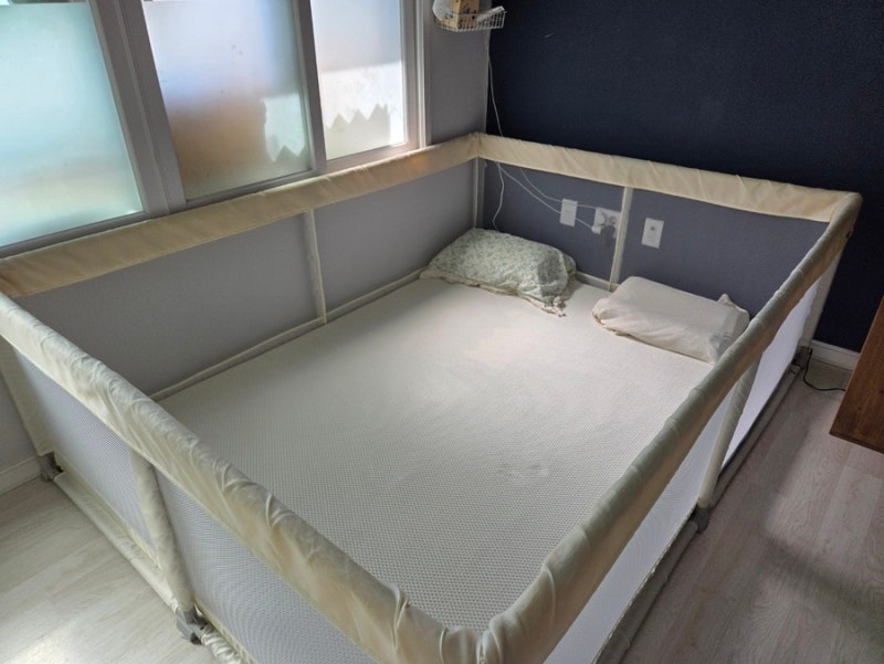 내돈내산 아기 침대로 선택한 탑토퍼 매트리스! 1년 사용 후 퀸사이즈로 재구매 후기