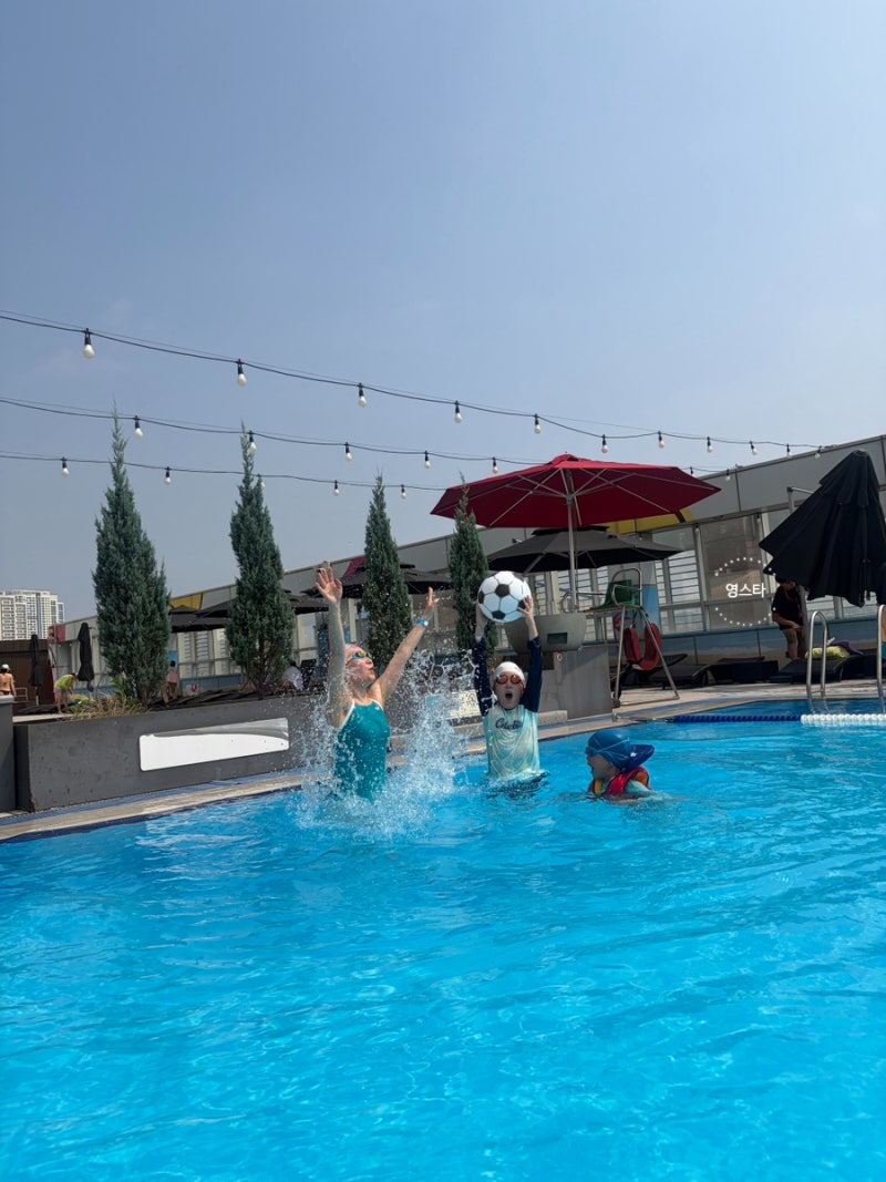송도 스파앤풀 루프탑 야외수영장 : 아이와 함께 25m풀, 프라이빗존, 스낵바(음식)