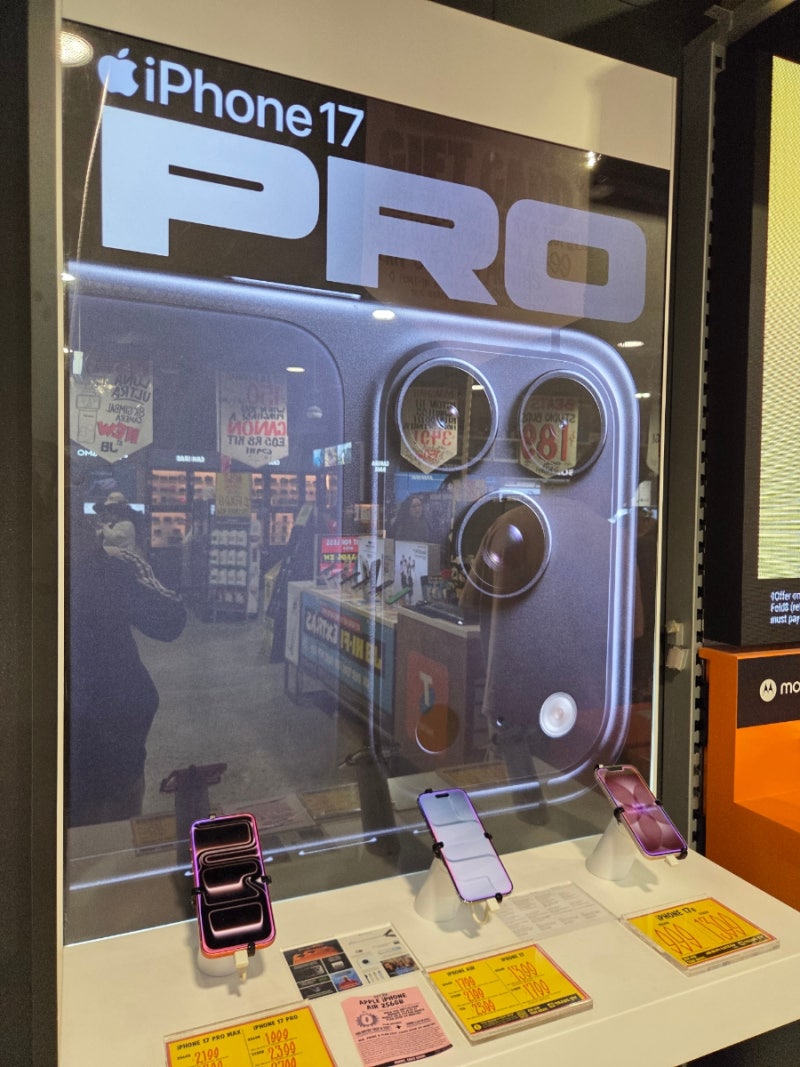 [호주 퍼스] 웨스트필드 캐러셀 JB Hi-Fi: 최신 아이폰17 pro 가격과 워홀러 TRS 환급 꿀팁 대방출!