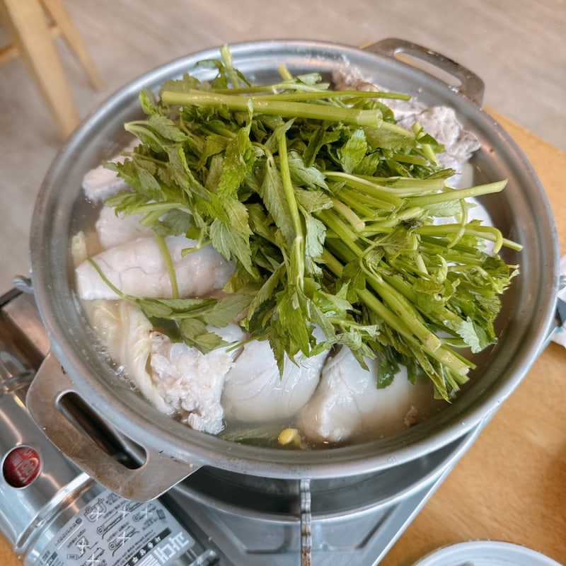 [Sokcho Restaurant] Sokcho Saengdaegu | Clear Hangover Soup, Family Trip Sokcho Restaurant, Fresh Cod Soup, Blue Ribbon, Deungdae Beach