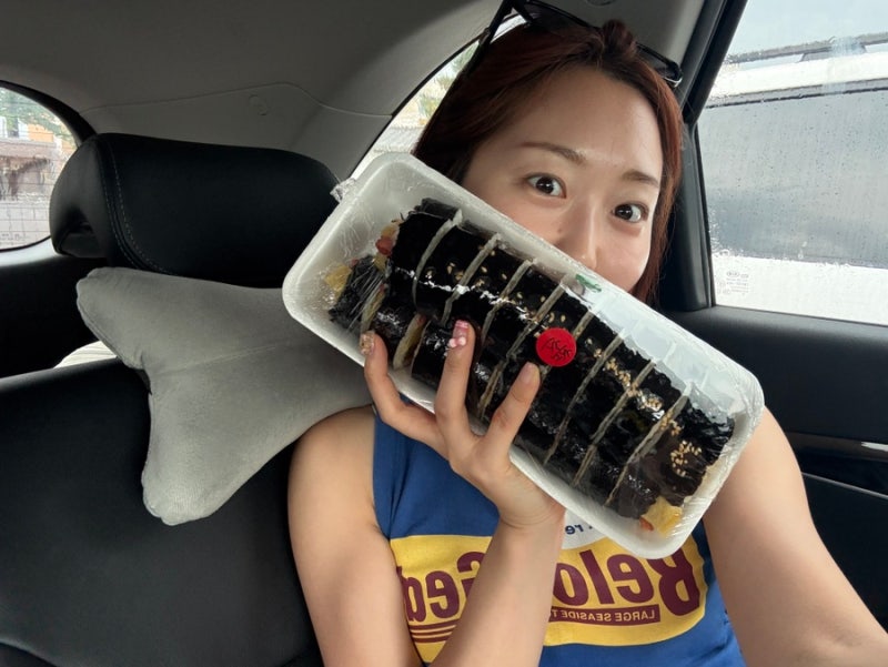 속초고속버스터미널맛집 어멍김밥에서 빗소리 들으며 김밥 먹기